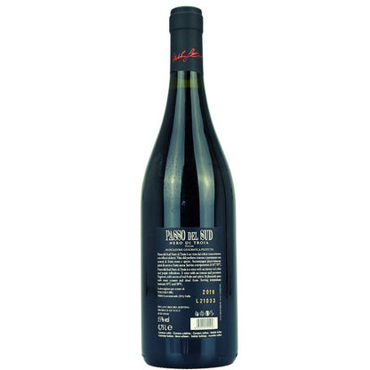 Passo del Sud Nero di Troia Benedict Larusso Edizione